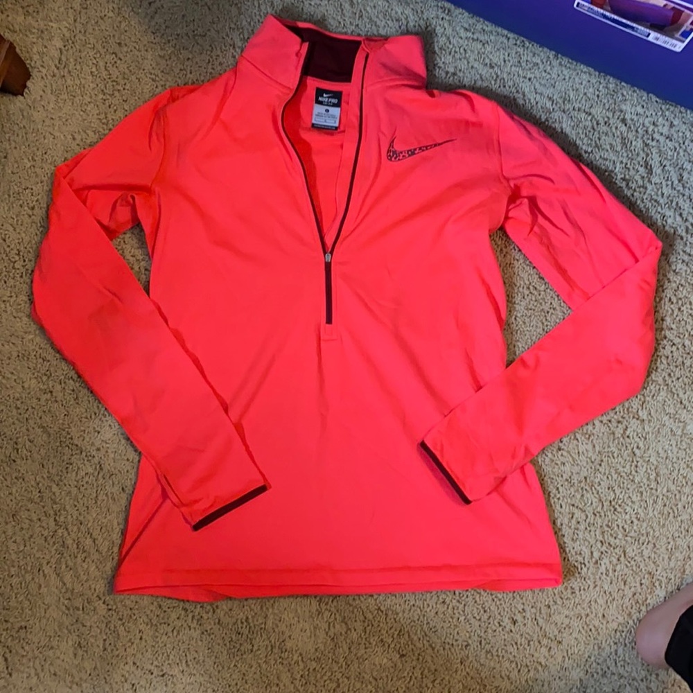 Nike PRO workout sweatshirt